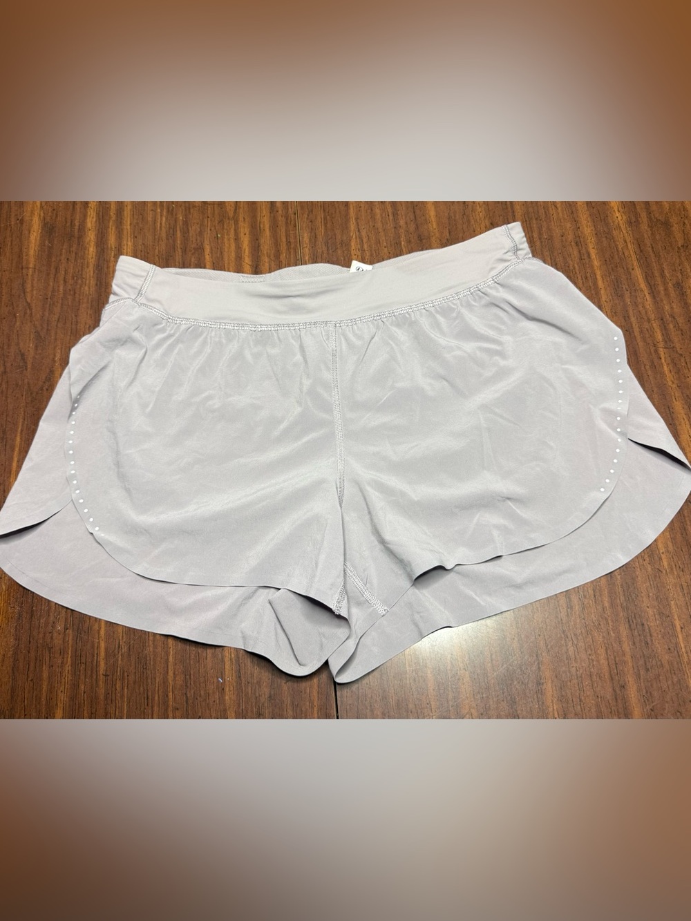 lululemon athletica light gray women's running shorts